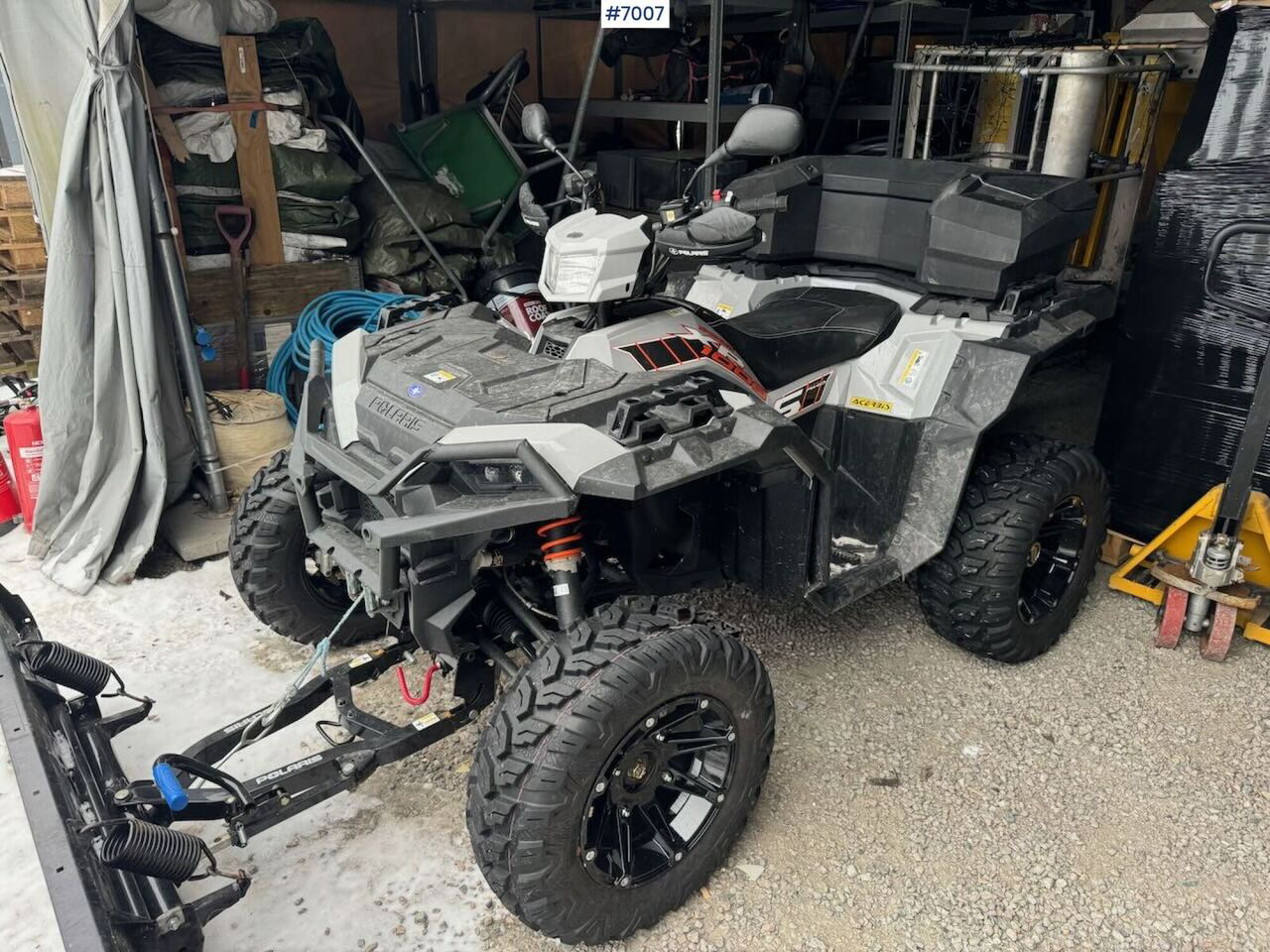 Standard More Equipment